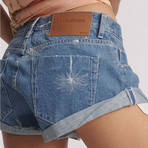 NWT One teaspoon Bandits Low Waist Denim Shorts - Malibu Blue size 29 - Picture 2 of 15